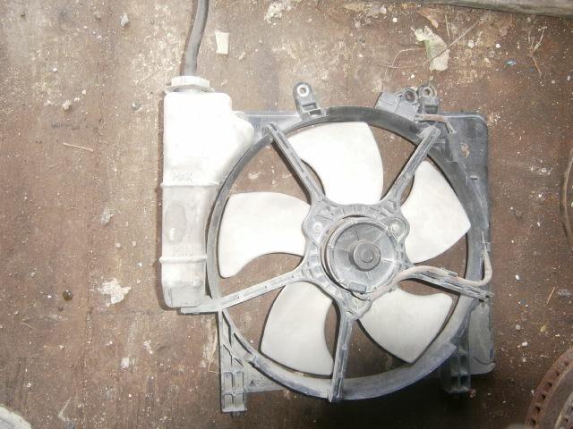 Диффузор радиатора Хонда Фит в Урус-Мартане 24030