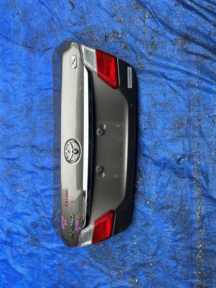 Крышка багажника Тойота Премио в Урус-Мартане 240654