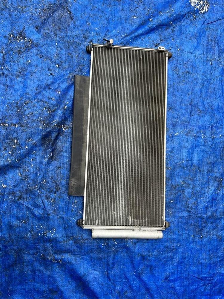 Радиатор кондиционера Хонда Фит в Урус-Мартане 240686