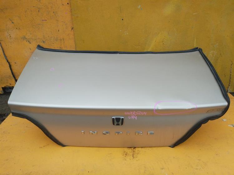 Крышка багажника Хонда Инспаер в Урус-Мартане 555121
