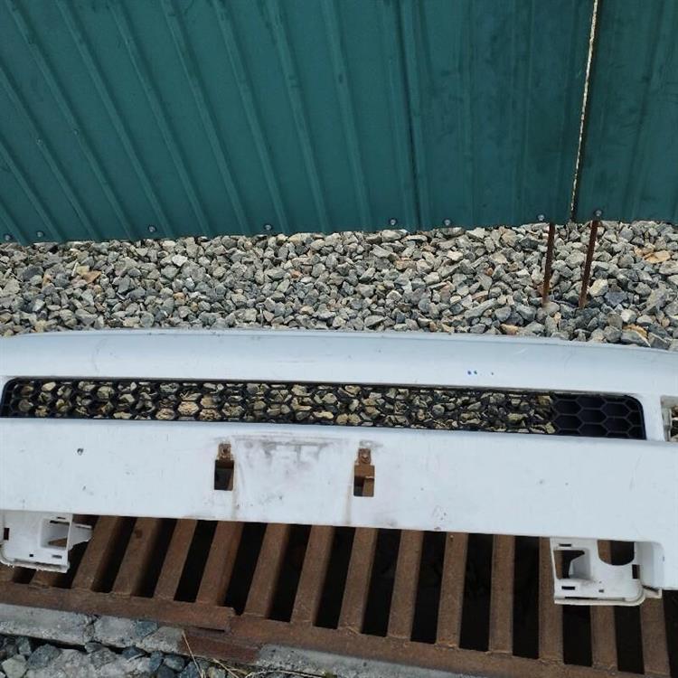 Решетка радиатора Тойота ББ в Урус-Мартане 87564